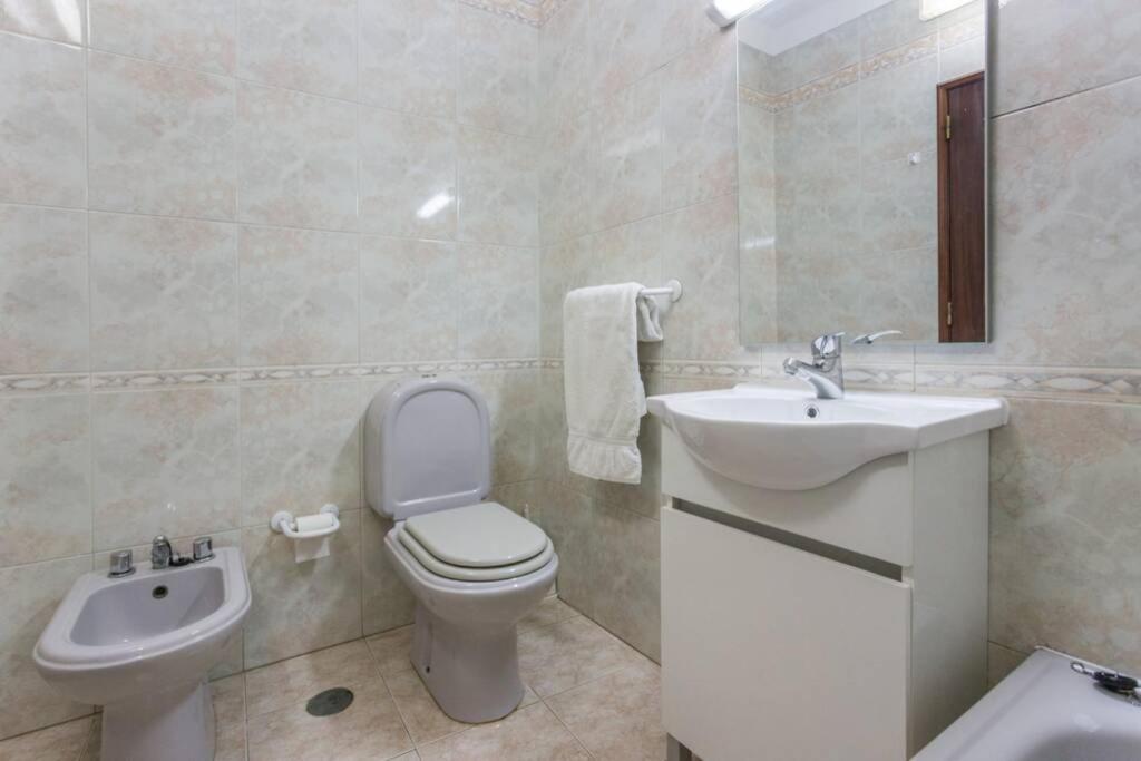 Apartamento Millenium Vista Mar- 2 Passos Da Praia Quarteira Eksteriør bilde