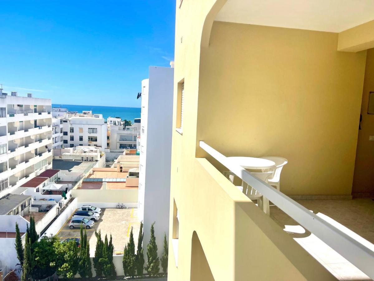 Apartamento Millenium Vista Mar- 2 Passos Da Praia Quarteira Eksteriør bilde